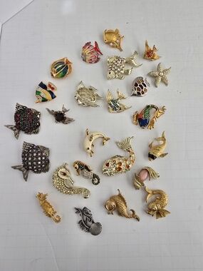 Sea Life Vintage Brooch Lot Fish Seahorse Dolphin